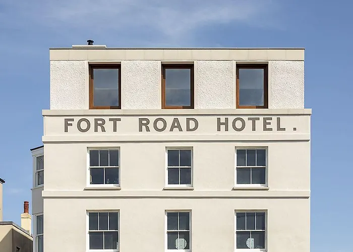 Fort Road Hotel